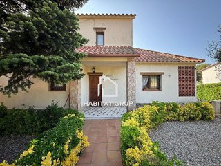 Chalet en venta en Torre Valentina-Mas Vilar de La Mutxada-Treumal en Calonge