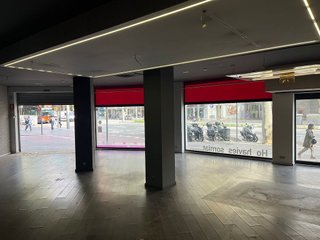 Local comercial en alquiler en El Poble Sec - Parc de Montjuïc en Barcelona