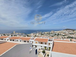 Ático en venta en Los Cristianos - Playa de las Américas en Arona
