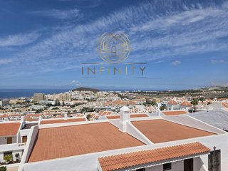 Ático en venta en Los Cristianos - Playa de las Américas en Arona