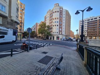 Local comercial en alquiler en Ruiseñores en Zaragoza