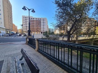 Local comercial en alquiler en Ruiseñores en Zaragoza