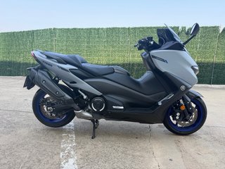 Yamaha T-MAX Maxi 560