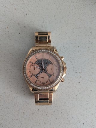 Reloj Fossil Dorado y Rosa con Cristales