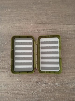 Caja para moscas y ninfas