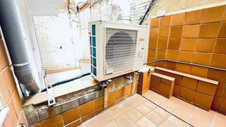 Local comercial en venta en Sant Antoni en Barcelona