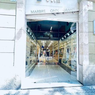 Local comercial en venta en Sant Antoni en Barcelona
