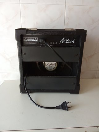 Amplificador Guitarra Axtech VM106