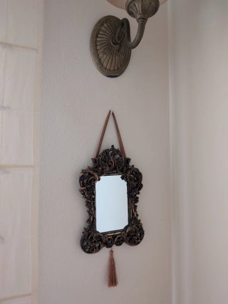 Espejo Vintage Dorado con Marco Ornamentado