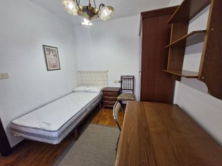 Piso en alquiler en Universidad en Ourense