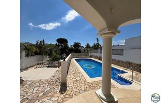 Chalet en venta en Empuriabrava en Castelló d´Empúries