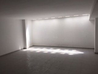 Local comercial en venta en La Sagrada Família en Barcelona