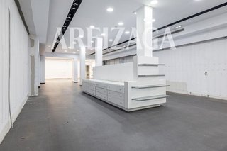 Local comercial en alquiler en Centro en San Sebastián-Donostia