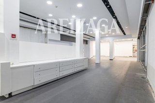Local comercial en alquiler en Centro en San Sebastián-Donostia