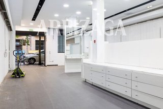 Local comercial en alquiler en Centro en San Sebastián-Donostia