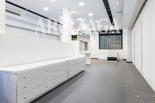 Local comercial en alquiler en Centro en San Sebastián-Donostia