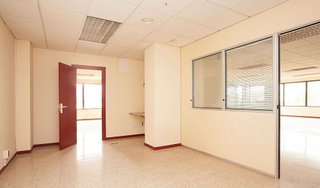 Oficina en alquiler en Centre en Figueres