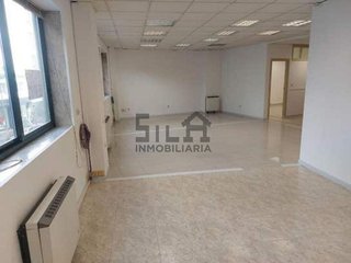 Local comercial en alquiler en Centro en Ourense