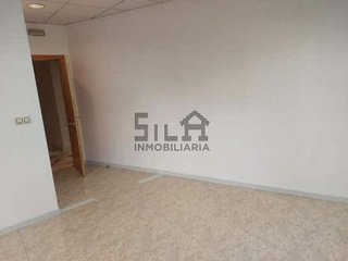 Local comercial en alquiler en Centro en Ourense
