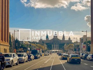 Local comercial en venta en El Camp de l'Arpa del Clot en Barcelona