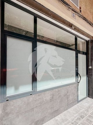 Local comercial en alquiler en La Malva-rosa en Valencia
