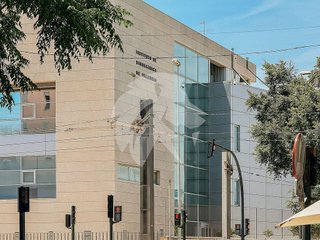 Local comercial en alquiler en La Malva-rosa en Valencia