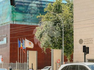 Local comercial en alquiler en La Malva-rosa en Valencia