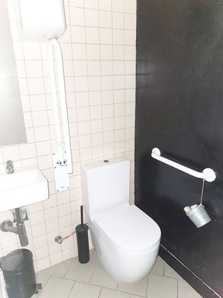 Local comercial en alquiler en El Putxet i el Farró en Barcelona