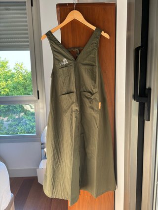 Vestido verde tejido técnico