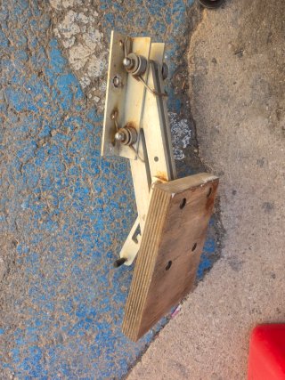 Soporte Motor Auxiliar Barco