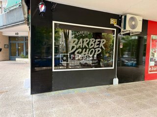 Local comercial en alquiler en Media Legua en Madrid