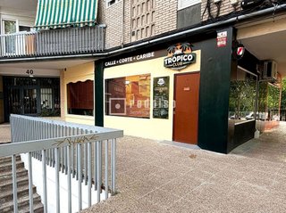 Local comercial en alquiler en Media Legua en Madrid