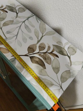 Mueble restaurado con puertas de cristal