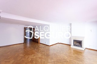 Chalet en alquiler en Mirasierra en Madrid