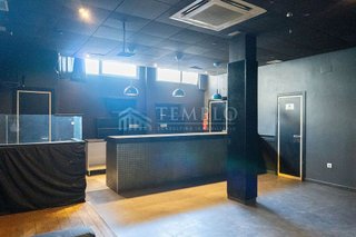 Local comercial en venta en La Paz en Madrid