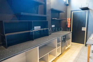 Local comercial en venta en La Paz en Madrid