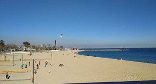 Piso de lujo con vistas a la playa y al horizonte