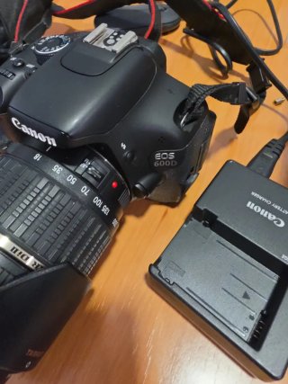 Canon EOS 600D Cámara DSLR Negra