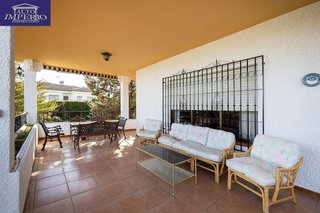 Chalet en venta en Otura