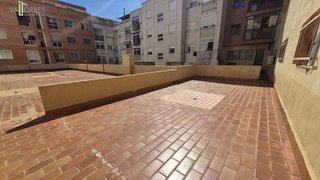 Local comercial en venta en El Pinar -  San León - Las Viñas en Teruel