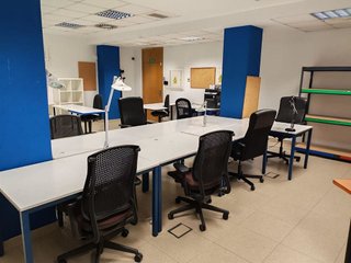 Oficina en alquiler en Aljamar en Tomares