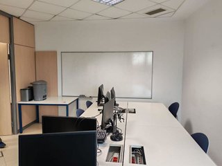Oficina en alquiler en Aljamar en Tomares