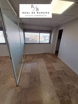 Local comercial en alquiler en Delicias en Valladolid