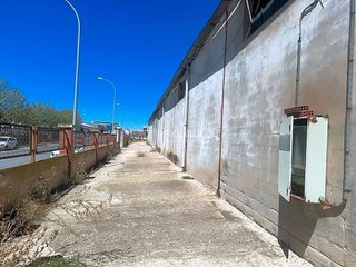 Nave industrial en venta en Centro en Teruel