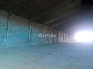 Nave industrial en venta en Centro en Teruel