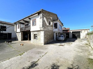 Casa en venta en Suances