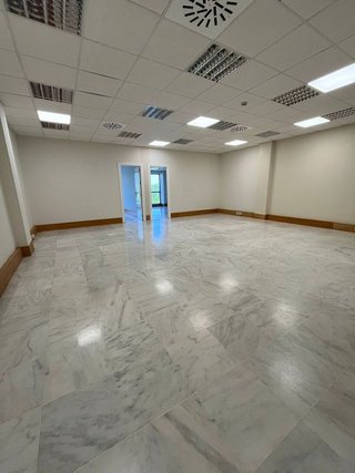 Oficina en alquiler en Triana Oeste en Sevilla