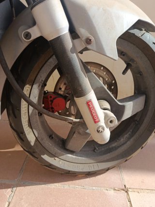 Scooter Peugeot Desguace
