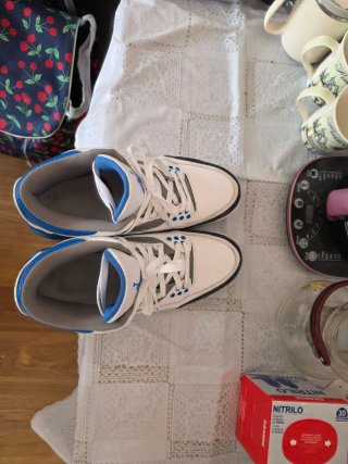 Jordan 3 Talla 42.5 Azul Blanco