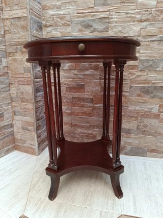 Mesa auxiliar madera clásica cajón